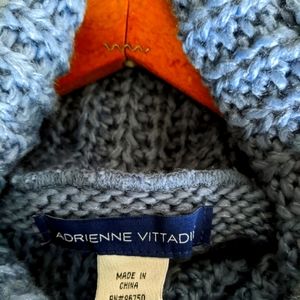 Beautiful poncho Adrienne vitadini...no Used